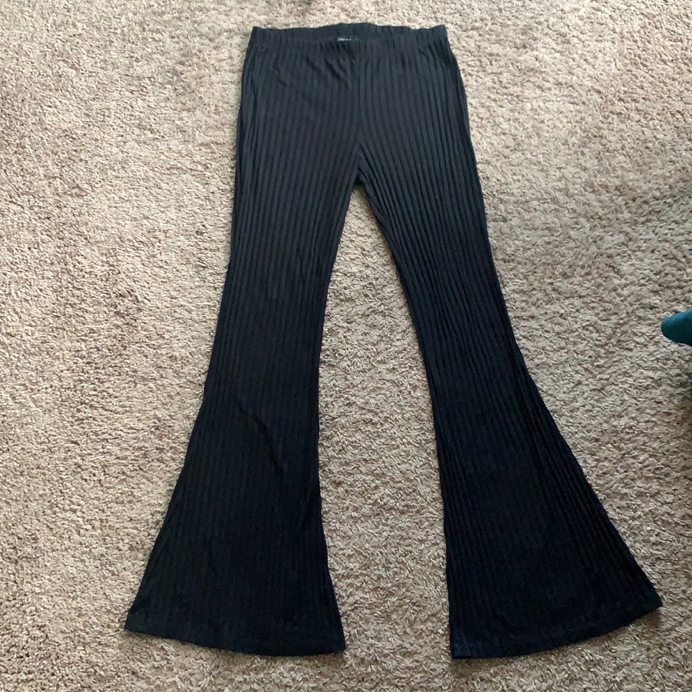 Black leggings